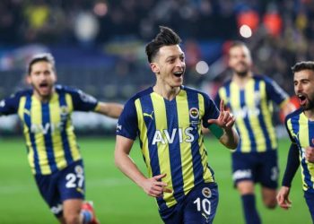 مسعود أوزيل يتلقى عروضًا من قطر والولايات المتحدة