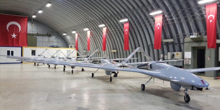 غزو أوكرانيا يؤثر على إنتاج تركيا من الطائرات المسيرة