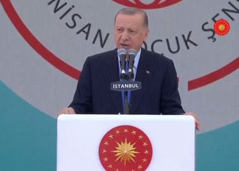 أردوغان للأطفال: لا تفسدوا بعد الاستيلاء على السلطة!