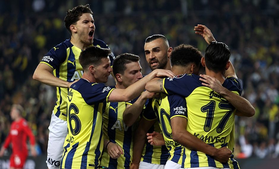 فنربخشة يهزم غازي عنتاب بثلاثة أهداف