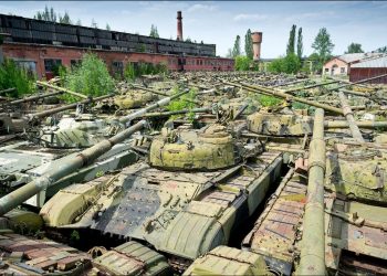 روسيا تعلن تدمير مصنع إصلاح الدبابات في كييف