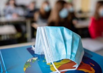 تركيا توقف ارتداء القناع في الأماكن المغلقة