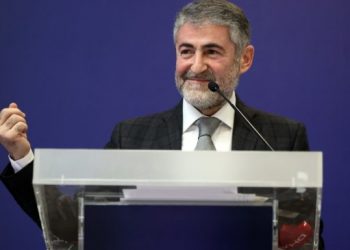 وزير المالية التركي يطالب الشعب بالصبر على التضخم المرتفع