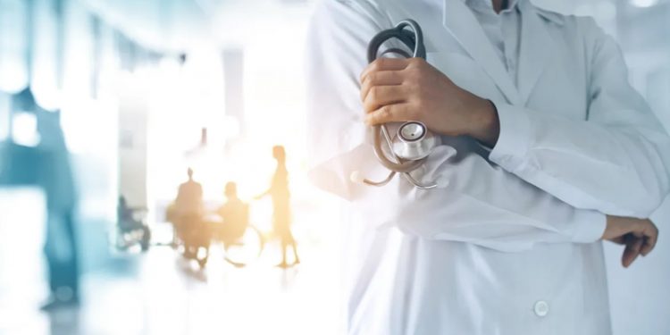 هل يقرر 3000 طبيب تركي السفر إلى الخارج؟