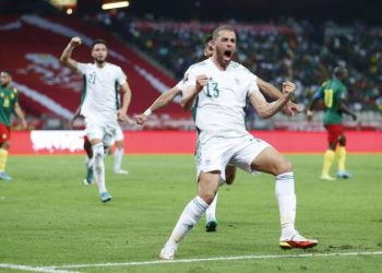 “الفيفا” ينهي الجدل بشأن إعادة مباراة الجزائر والكاميرون