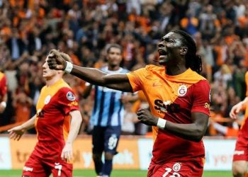 جالطة سراي يفوز في آخر مباراة له هذا الموسم