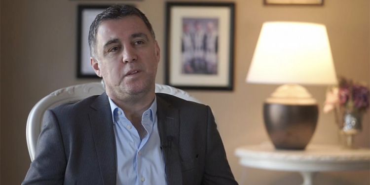 هاكان شوكور: أردوغان دمر عائلتي وسلب كل ما حققته من كرة القدم