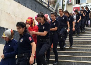 أكثر من 70 معتقلة في تركيا بتهمة الانتماء لحركة الخدمة
