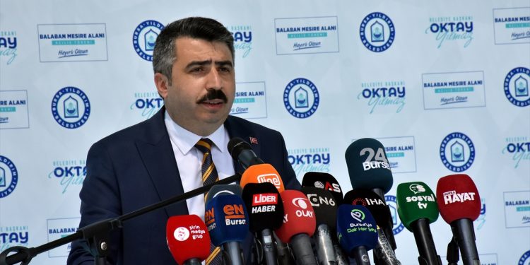 نائب أردوغان يصف زعيم المعارضة بالخيانة والجهل