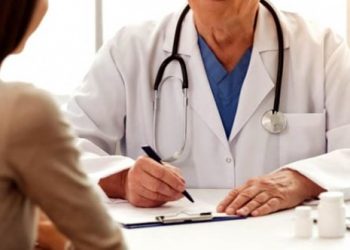 تركيا.. استقالة 10 آلاف طبيب والحكومة تستدعي الأطباء المتقاعدين