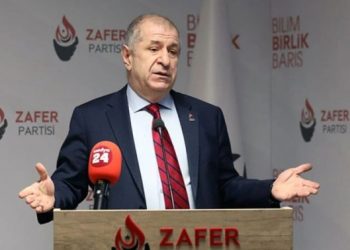 سياسي تركي: شركة “سادات” العسكرية دربت قواتها مسبقا على الانقلاب