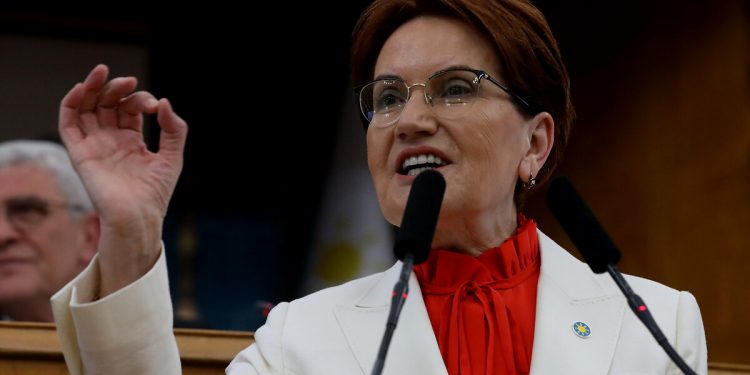 أكشنار هي الزعيمة “الأكثر صدقًا” في تركيا