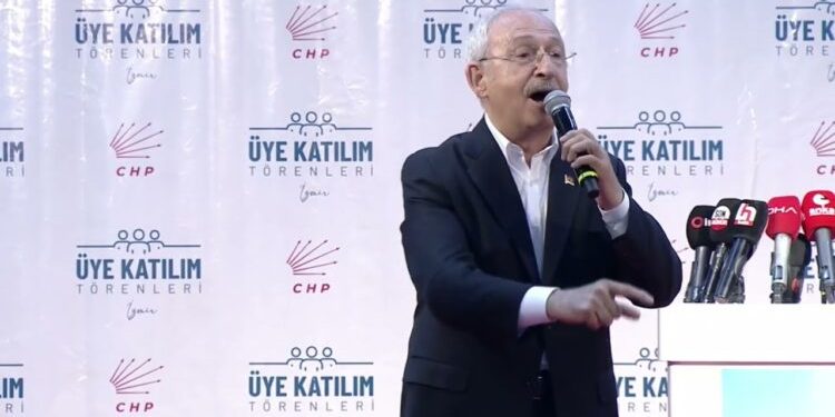 كيليتشدار أوغلو: نمارس السياسة من أجل الشعب وليس “الأوليغارشية”