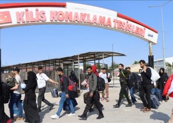 تركيا.. إجراءات جديدة بشأن إقامة اللاجئين