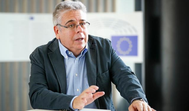 البرلمان الأوروبي: إغلاق الحزب الكردي قد ينهي انضمام تركيا إلى الاتحاد الأوروبي