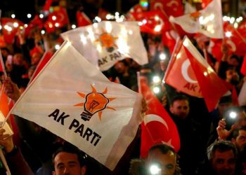 صحفي تركي: تأييد الحزب الحاكم في تركيا بأدنى مستوياته