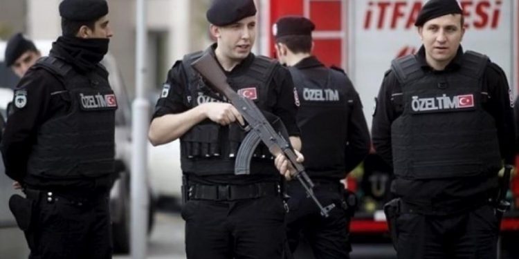 قوات الأمن التركية توقيف إيرانيين وأتراك بتهمة التخطيط لاغتيال سياح إسرائيليين