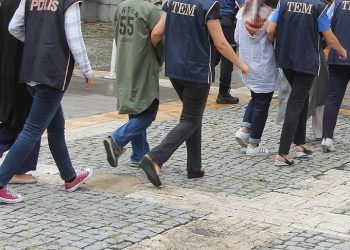 تركي: اعتقالات بتهمة تقديم الدعم النفسي لأسر المعتقلين