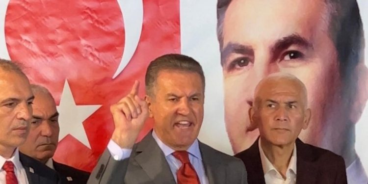 رئيس حزب التغيير: تركيا لا يجب أن تظل رهن تحالفين