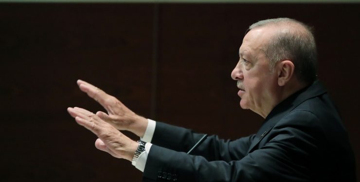 76% من الأتراك يقولون إن حكومة أردوغان لا يمكنها إصلاح الاقتصاد