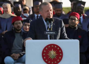 أردوغان: نحن عالقون في مثلث الشيطان!