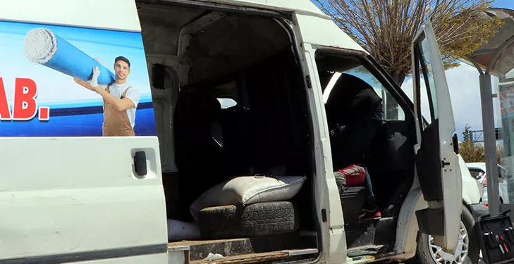 تركيا.. مصرع طفل في إطلاق نار للأمن على حافلة لاجئين