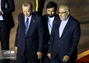 رئيس الأركان الإيراني يستقبل أردوغان