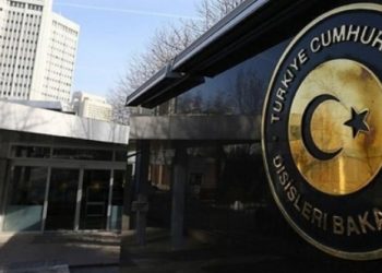 الخارجية التركية: بلادنا لن تكون مخيمًا للاجئين