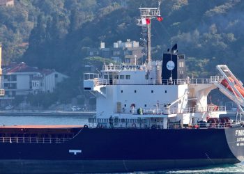 أوكرانيا: تركيا أوقفت السفينة الروسية المحملة بالحبوب