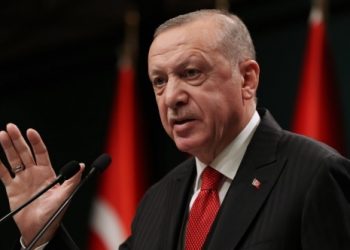 الإيكونوميست: تركيا تكافح مع تضخم من ثلاثة أرقام