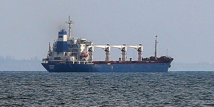 تركيا: 3 سفن حبوب تغادر الموانئ الأوكرانية