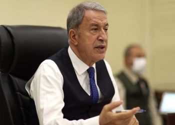 وزير الدفاع التركي: لن نسمح بانتهاك حقوق القبارصة الأتراك بالمتوسط