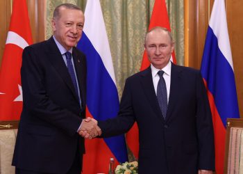 فاينانشيال تايمز: القلق في الغرب يتزايد من تعميق علاقات تركيا مع روسيا
