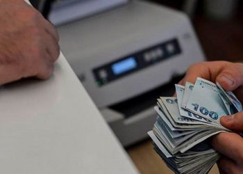 سياسي: “ودائع أردوغان” أضافت في تركيا 150 ألف مليونير جديد