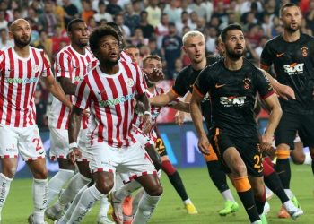 جالطة سراي يهزم أنطاليا سبور في الأسبوع الأول من الدوري