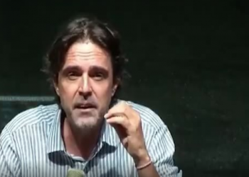 صحفي يكشف العلاقة في تركيا بين المافيا والقضاء والشرطة