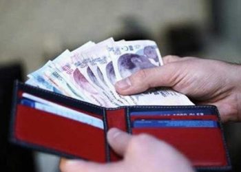 تركيا.. حد الجوع يرتفع إلى 7282 ليرة