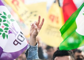 هل يخوض الحزب الكردي الانتخابات تحت مظلة حزب آخر؟