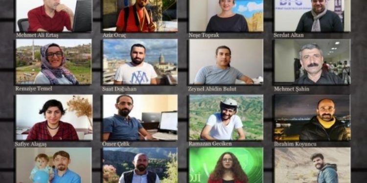 تركيا.. تمديد حبس 16 صحفيًا كرديًا