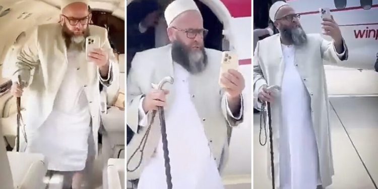 “شيخ التيك توك” يسافر على متن طائرة خاصة للصلاة في آيا صوفيا