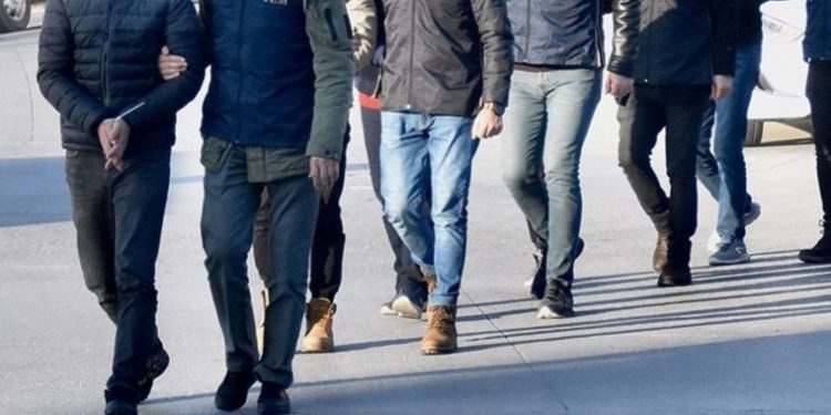 تركيا.. اعتقال 27 في حملة أمنية ضد طلاب عسكريين وموظفين بالخارجية