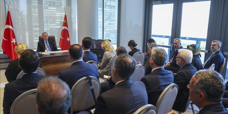 أمريكا تحذر البنوك التركية وأردوغان يستنكر