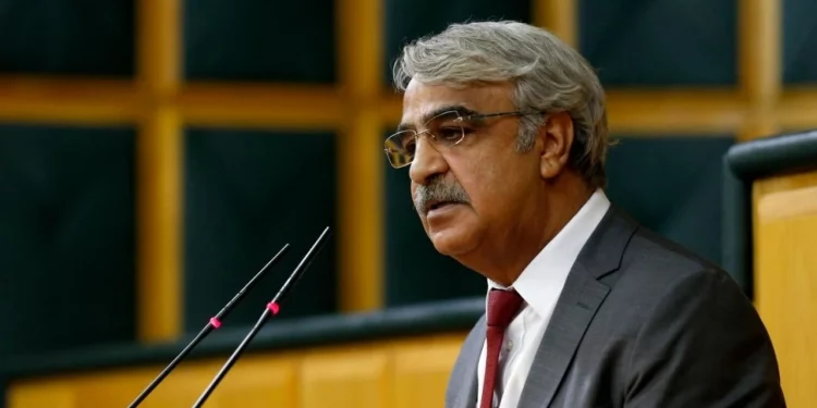 سنجار: حديث أردوغان عن دستور جديد “مناورة انتخابية”!