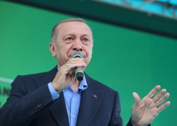 أردوغان يحذر رئيس الوزراء اليوناني