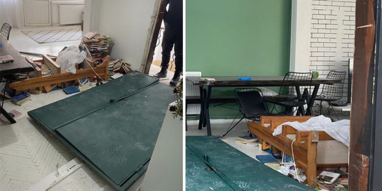 تركيا.. الأمن يقتحم منزل صحفي ويحطم بابه