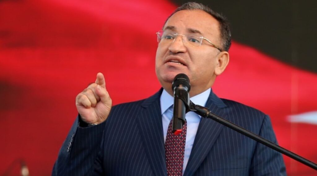 وزير العدل التركي: أصوات الحزب الكردي تحسم فوز أو خسارة المعارضة