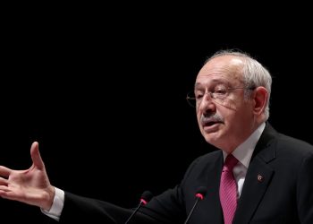 كيليتشدارأوغلو ينتقد طلب تركيا تأجيل مدفوعات الغاز الروسي