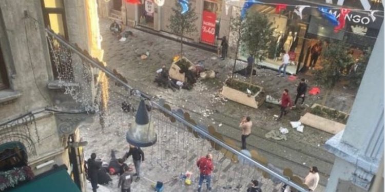 ارتفاع قتلى انفجار إسطنبول إلى 6 و53 مصابا