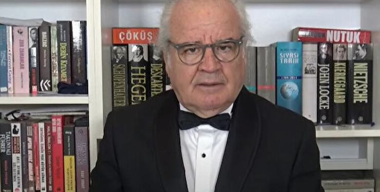 تركيا.. السلطات تهدد صحفيًا باعتقاله بالقوة رغم خضوعه لجراحة بالقلب