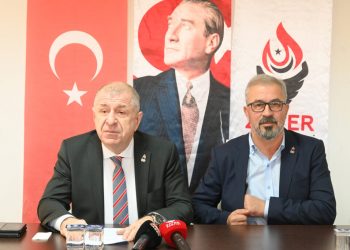 زعيم حزب تركي: نرحب بـ الأوكرانيون والروس في بلادنا للسياحة وليس الهجرة